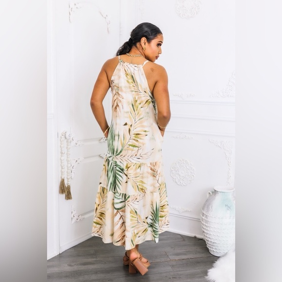 Tropical Halter Maxi Dress - Picture 4 of 7